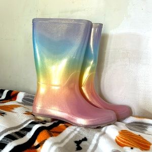 Rainbow 🌈 rain boots 🥾
